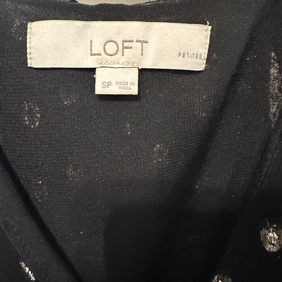 Gold and black chiffon tank top - Picture 2 of 3